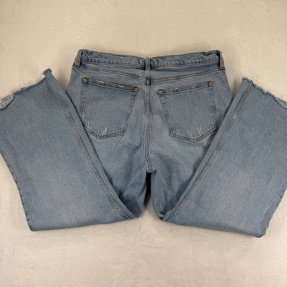 Abercrombie‎ & Fitch The Vintage Flare High Rise Light Wash Raw Hem Jeans 33 16R